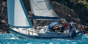 Noleggio barca a vela con skipper Egeo, Ionio, isole della Spagna, Baleari, Madeira, Canarie, Azzorre e Caraibi